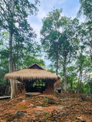프라삿 톰(Prasat Thom) 내부: 코 케르(Koh Ker)의 고요한 사원 미로