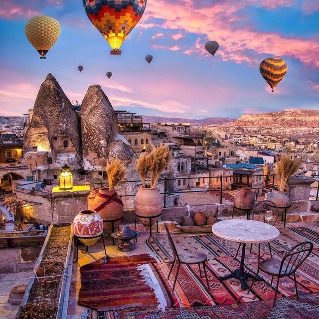 Fly High in Göreme, Cappadocia: Choose Your Favorite Hot Air Balloon Adventure! 🎈🌄