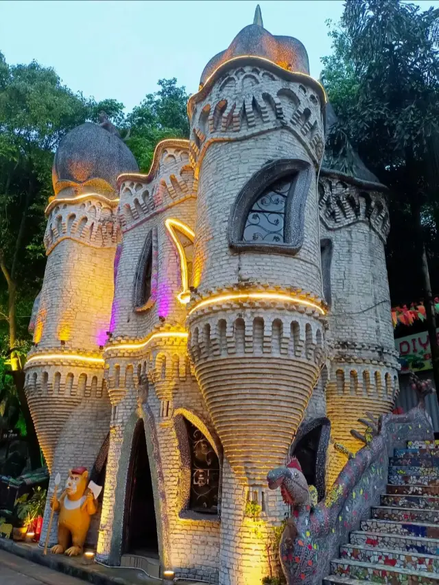 華生園金色蛋糕夢幻城堡
