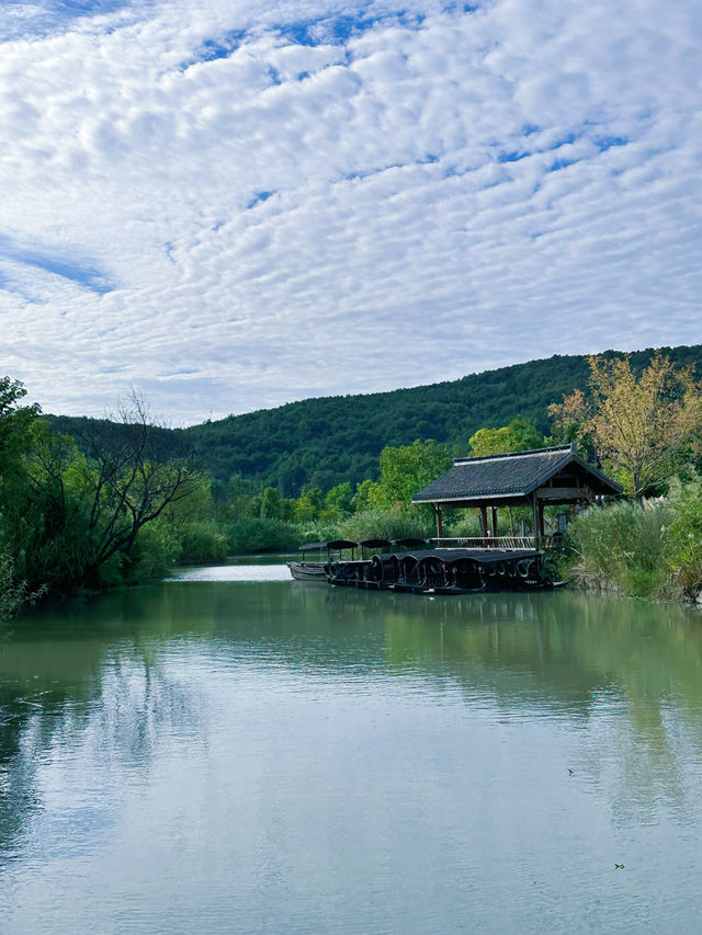 湛藍的湖水，澄澈的天空，你確定不來嗎？