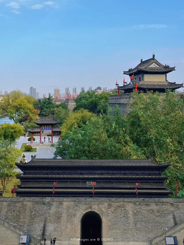 When visiting Xi'an, one must surely make a trip to the Xi'an City Wall, right?