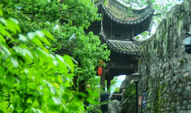 Tingzhou Ancient City Wall: Exploring a Millennium of World History