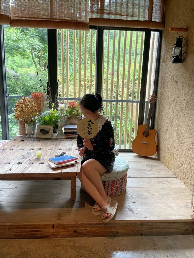 不是國外不是國外，雨天來也想要呆一整年