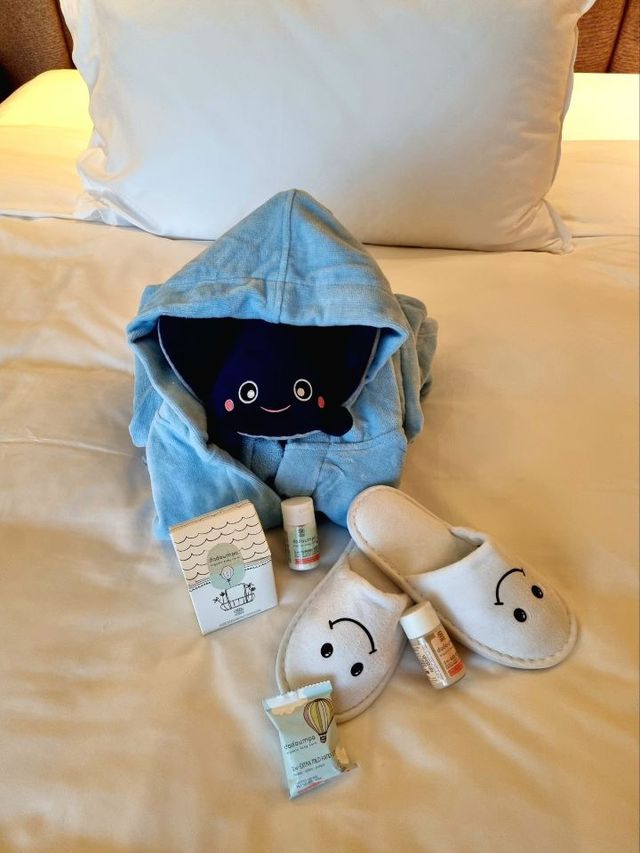 🌟 Singapore Sojourn: Sentosa's Hotel Ora Bliss! 🌴✨