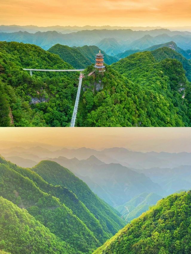 欲疏心中惆怅意，问道金顶塔云山
