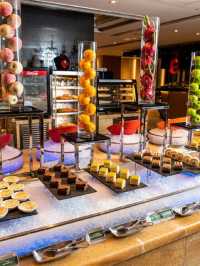 🌟 Hong Kong Hotspot: Holiday Inn Golden Mile 🏨✨