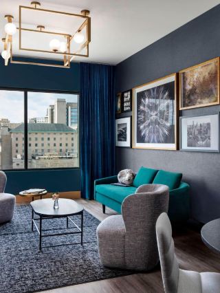 🌟✨ Pittsburgh's Premier Stay: The Oaklander Hotel 🌃🛏️
