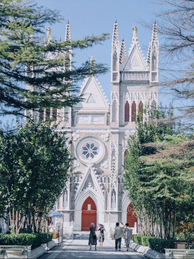 Xishku Church | The largest Catholic church in Beijing 🇨🇳