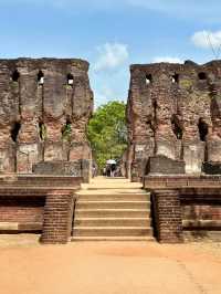 | Polonnaruwa |再次進入一處世界遗產,可看到孫悟空的場景。