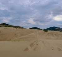 《內蒙古赤峰玉龍沙湖，景點攻略》。