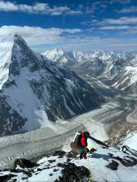 到底是什麼樣的人才會喜歡雪山。