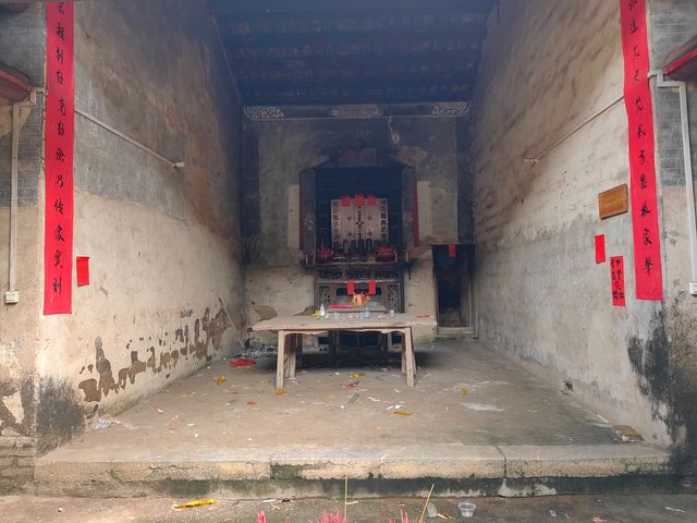 廣西武宣霞山村鐘、黃祖祠。