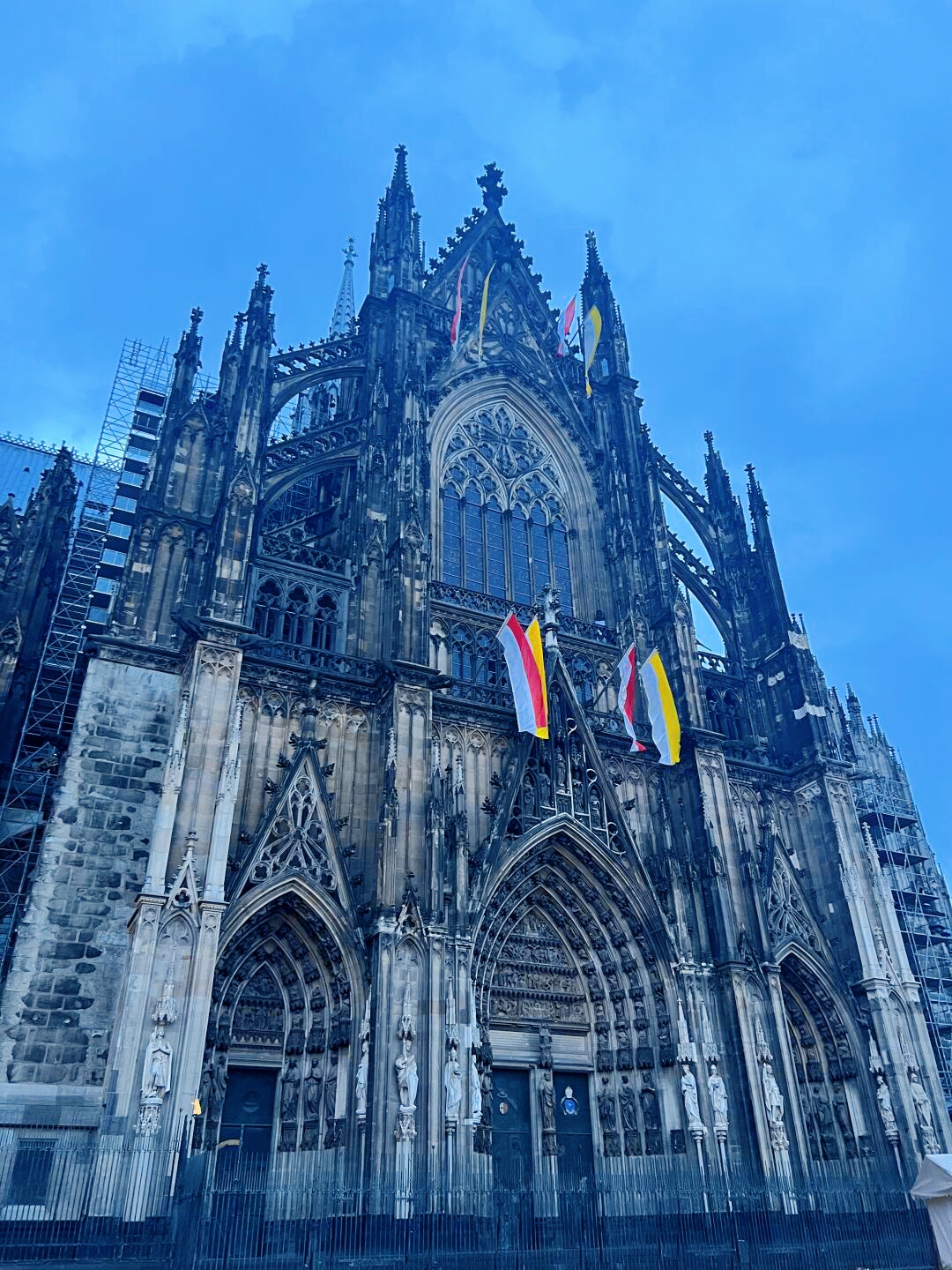 ケルン大聖堂　 ケルン大聖堂 - Wikipedia