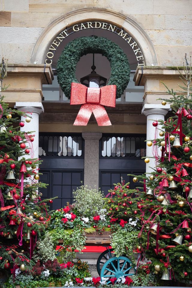 Can't imagine how beautiful Christmas in London will be this year...