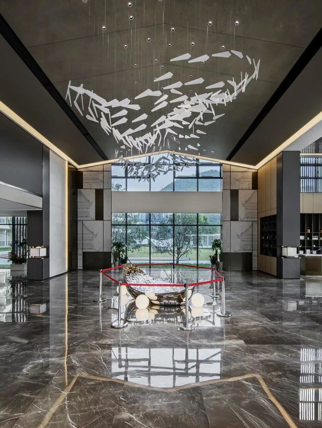 安吉天空之城，最美安吉湖景度假寶藏酒店。