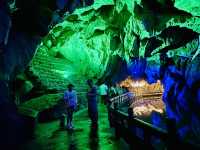 Discover Qiliang cave FengHuang Hunan