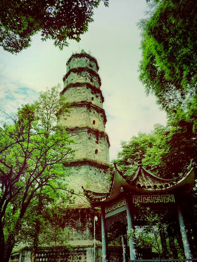端午佳遊：恩施五峰山玉龍寺