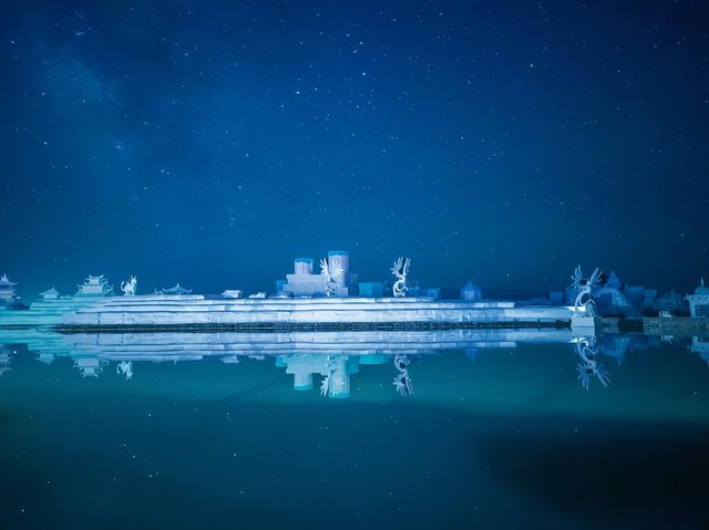在茶卡鹽湖仰望星空