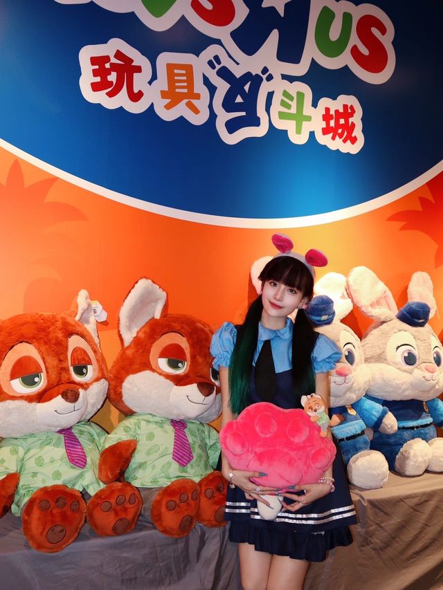 在西岸中環掉進瘋狂動物城啦! 在西岸中環掉進瘋狂動物城啦!