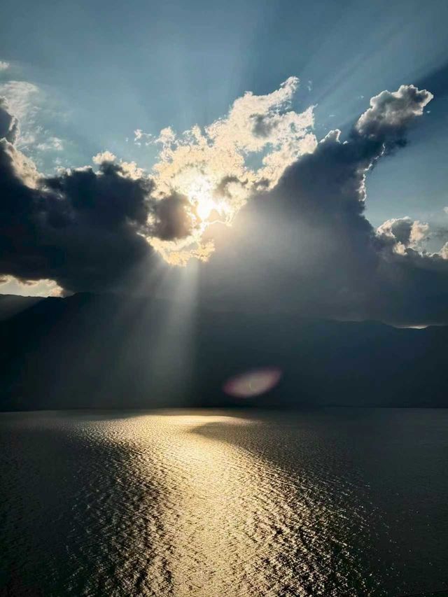 在大理的日子，連時間都隨著洱海的風慢了下來
