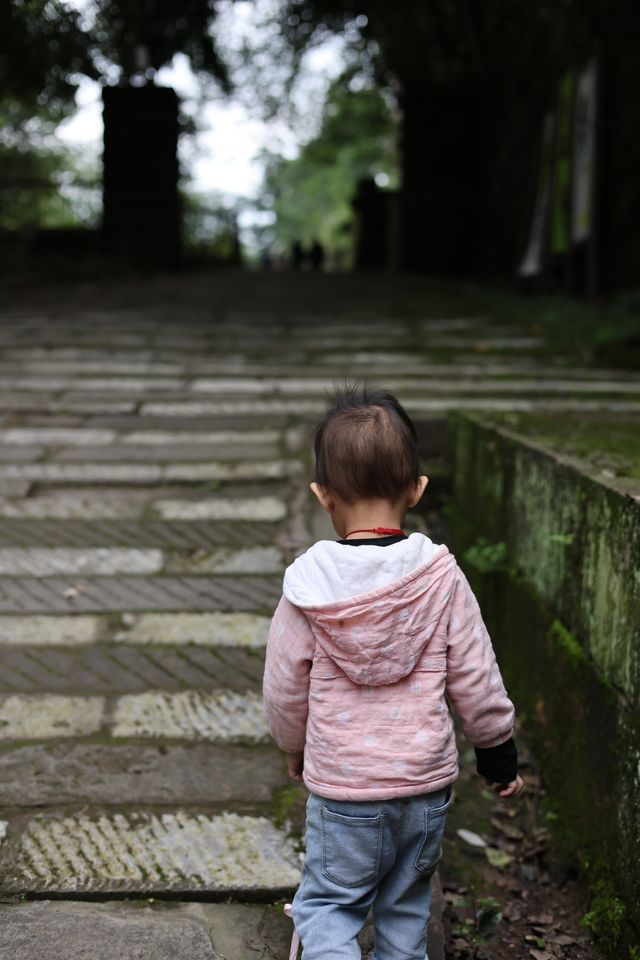 一起去巴人石頭城