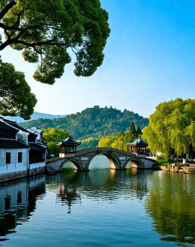 江南第一水石盆景｜崖壁奇絕、洞幽水秀｜乘烏篷船遊千年山水盆景