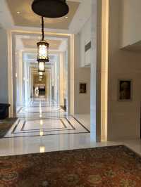 新德里歐貝羅伊飯店 | 豪華與科技的完美融合   飯店：新德里歐貝羅伊飯店  地址：Dr. Za