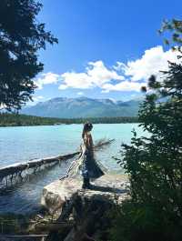 喀納斯：新疆嘅「瑞士仙境」，行到腳仔軟都值得嘅童話世界！ 喀納斯嘅神秘面紗由遠古傳說就已經展開。據講