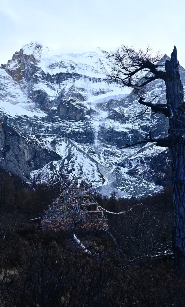 稻城亞丁真的美得要命 稻城亞丁真的美得要命