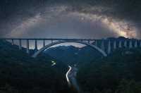 「貴州橋樑會魔法！穿越天際不是夢」