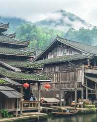 芋頭古侗寨:穿越600年的侗鄉“小布達拉宮”,沉醉在五彩曬秋