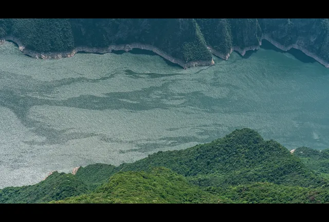 這不是登山,是向李白、杜甫的雲端詩意朝聖 這不是登山,是向李白、杜甫的雲端詩意朝聖