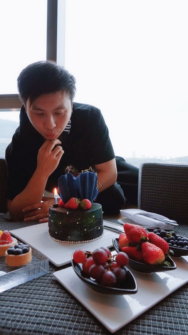 在網紅酒店過生日及除夕 精彩得不要不要的 在網紅酒店過生日及除夕 精彩得不要不要的