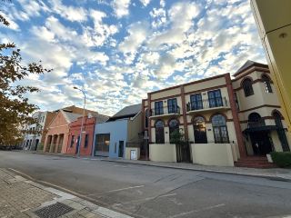 Exploring Australia: Beaches, Scenery, and Cultural Highlights