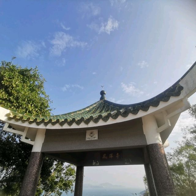 坪洲:手指☞山