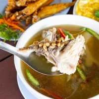อร่อยฟินกินในแพ อาหารซีฟู้ดสด