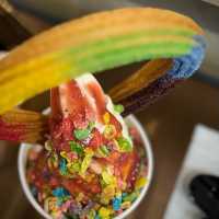 📍香港尖沙咀｜TWIST & BUCKLE · 最新入圍米芝蓮街頭小食🏆 彩虹色彩多種口味Churro🌈