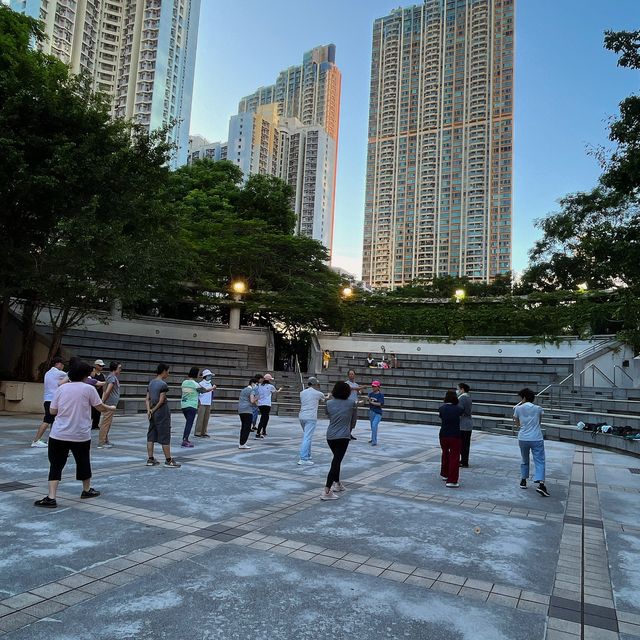 佔地廣闊嘅櫻桃街公園
