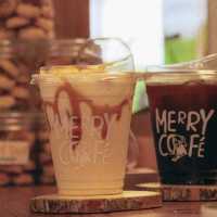 Merry Cafe 