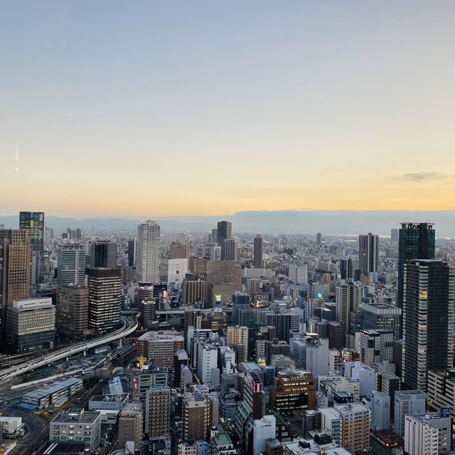能夠看到梅田周圍絕色美景的地標！梅田空中庭園！