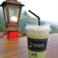 Tokmoh Cooffee โรงเตี๊ยมสุดขอบฟ้า