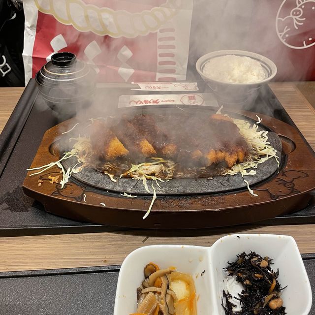 味噌かつ矢場とん羽田エアポートガーデン店