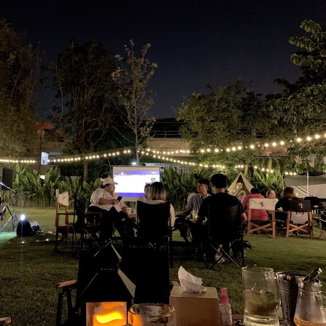 ร้านนั่งชิลสไตล์แคมป์ปิ้งในย่านศรีนครินทร์ 🥂⛺️