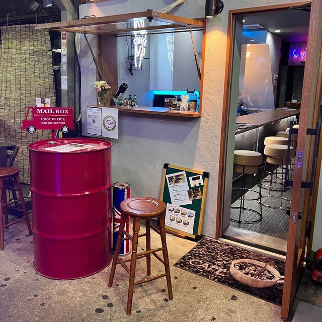 【大阪観光】鶴橋駅近の韓ドラが見れるカフェ＆バー