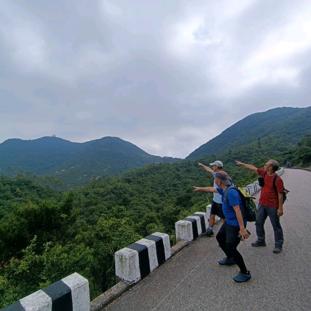 從鰂魚涌步行至大潭家樂徑途經小馬山