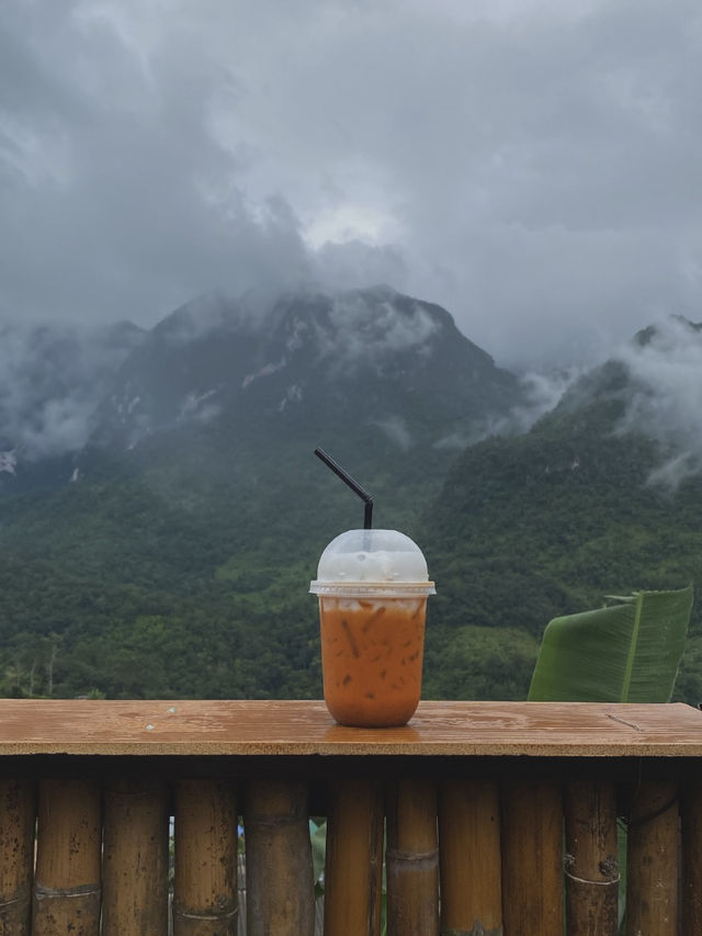 คาเฟ่บ้านระเบียงดาว วิวดอยหลวงเชียงดาว หมอกฟูๆ ☁️