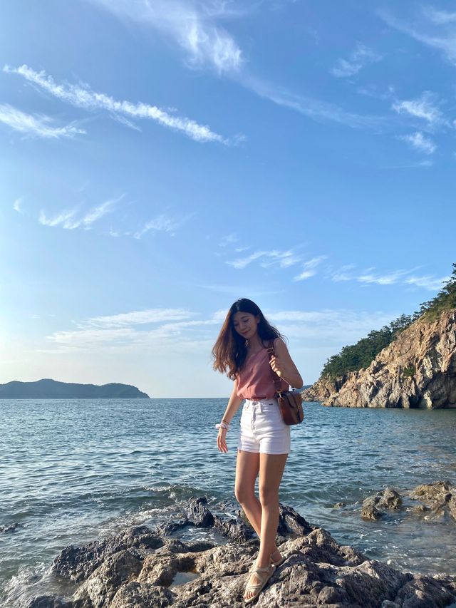 반짝반짝 빛나는 군산 선유도 몽돌해수욕장✨💛