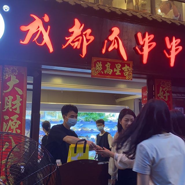 深圳水圍覓食記-熱鬧的美食區