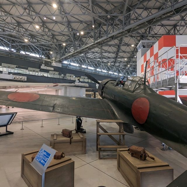 飛行機の離着陸が間近で見学できる航空ミュージアム