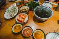 ร้านไส้ย่างเกาหลี ในฮงแด เกาหลีใต้